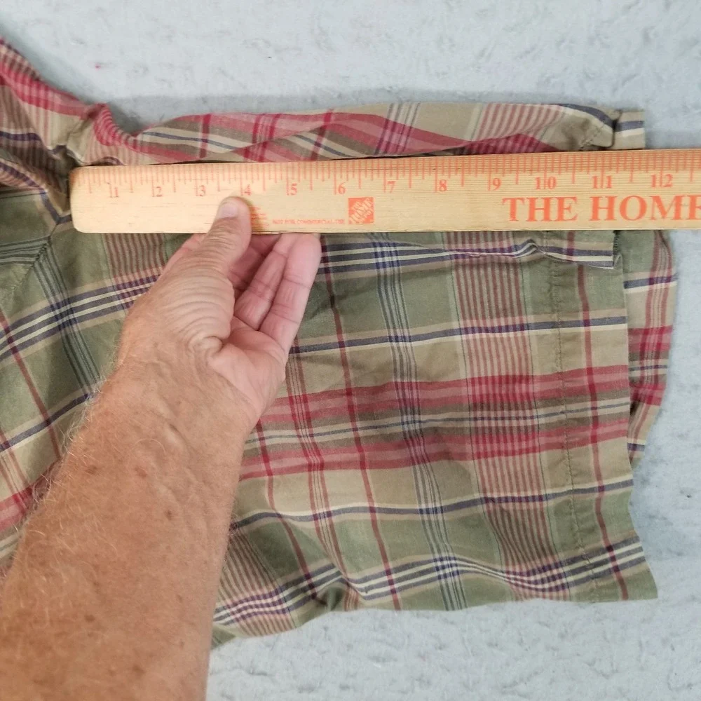 Banana Republic Shorts Mens 36 Brown Red Plaid Cotton Flat Front Casual Chino